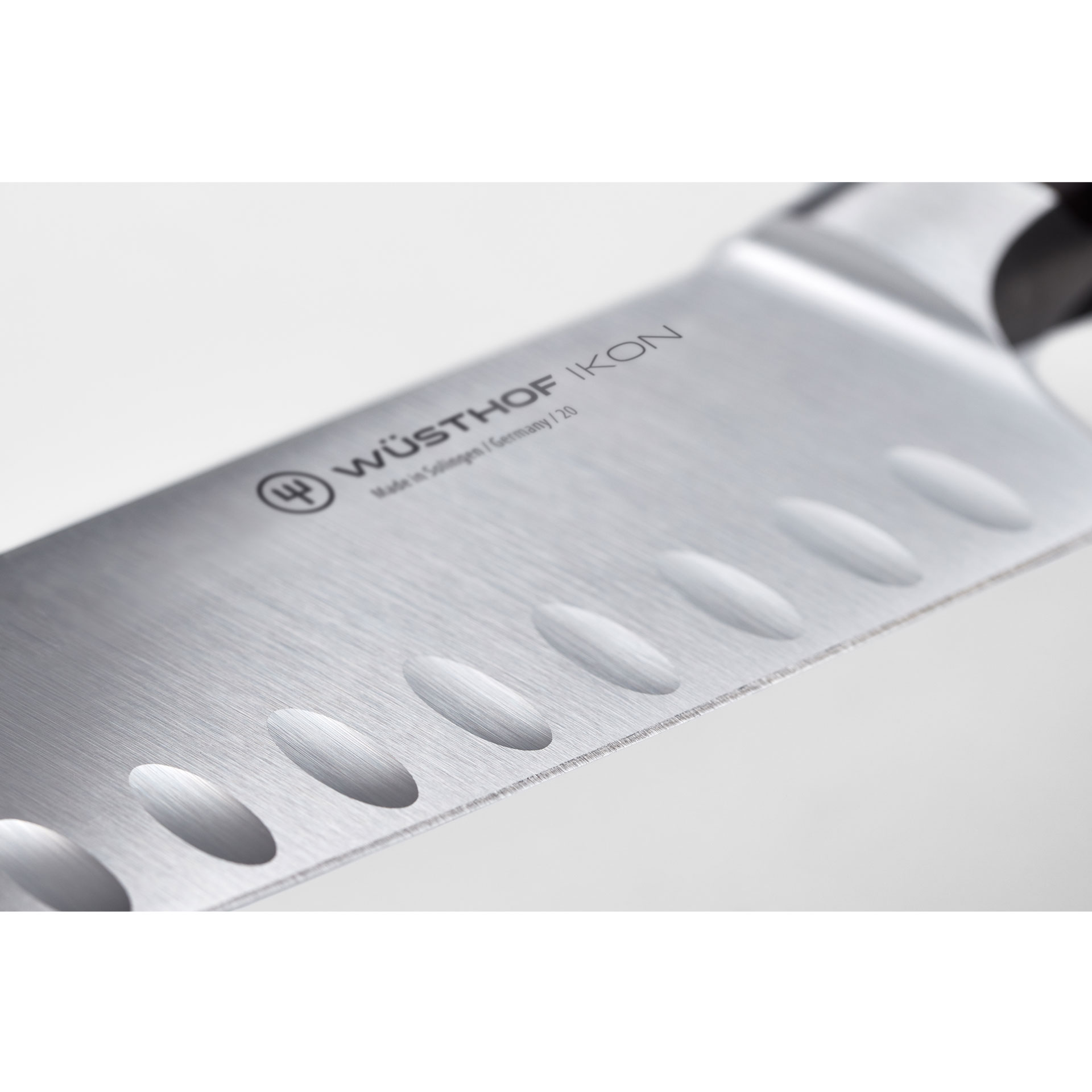 Wüsthof Ikon – nůž santoku 17 cm | W-1010531317