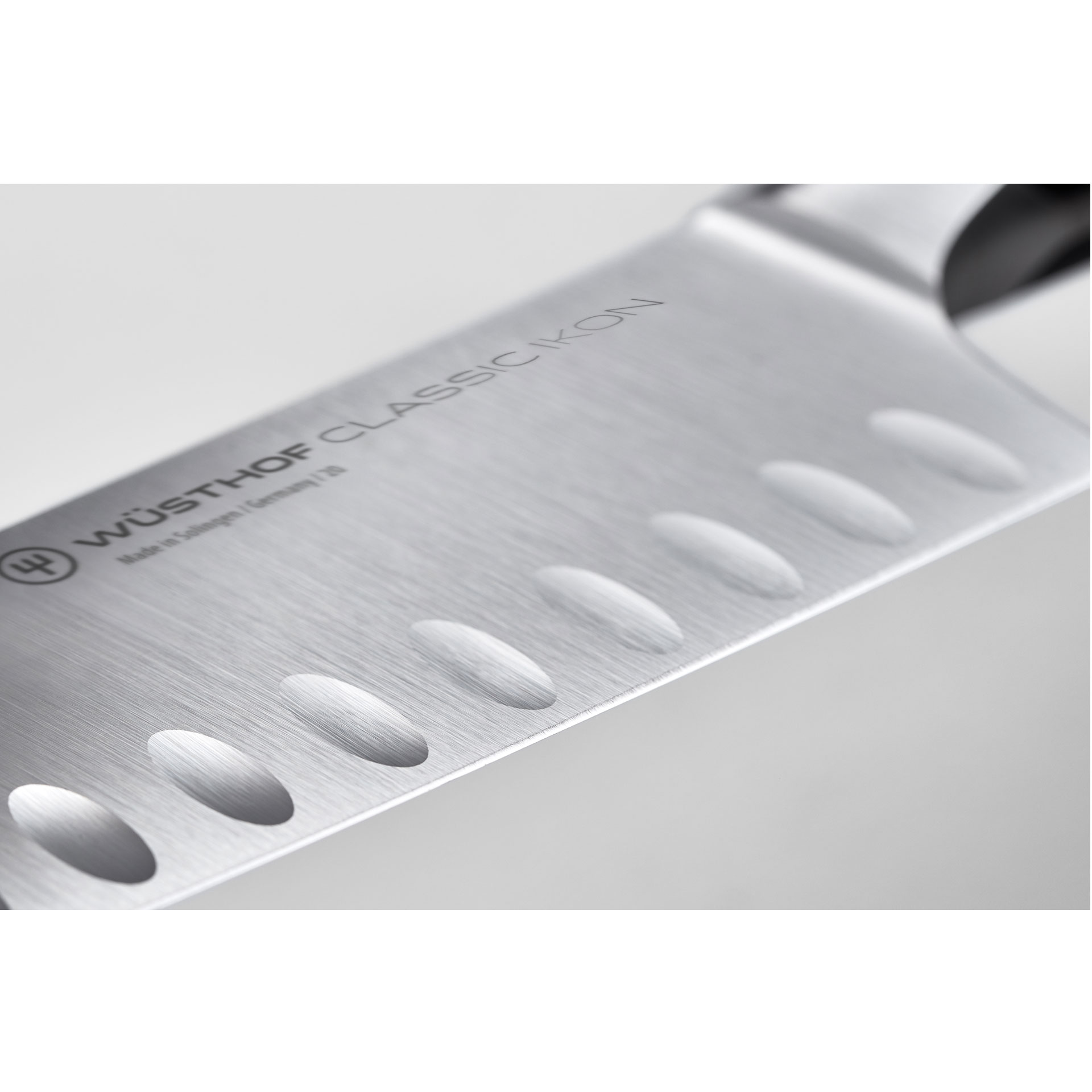 Wüsthof Classic Ikon – nůž santoku 17 cm | W-1040331317