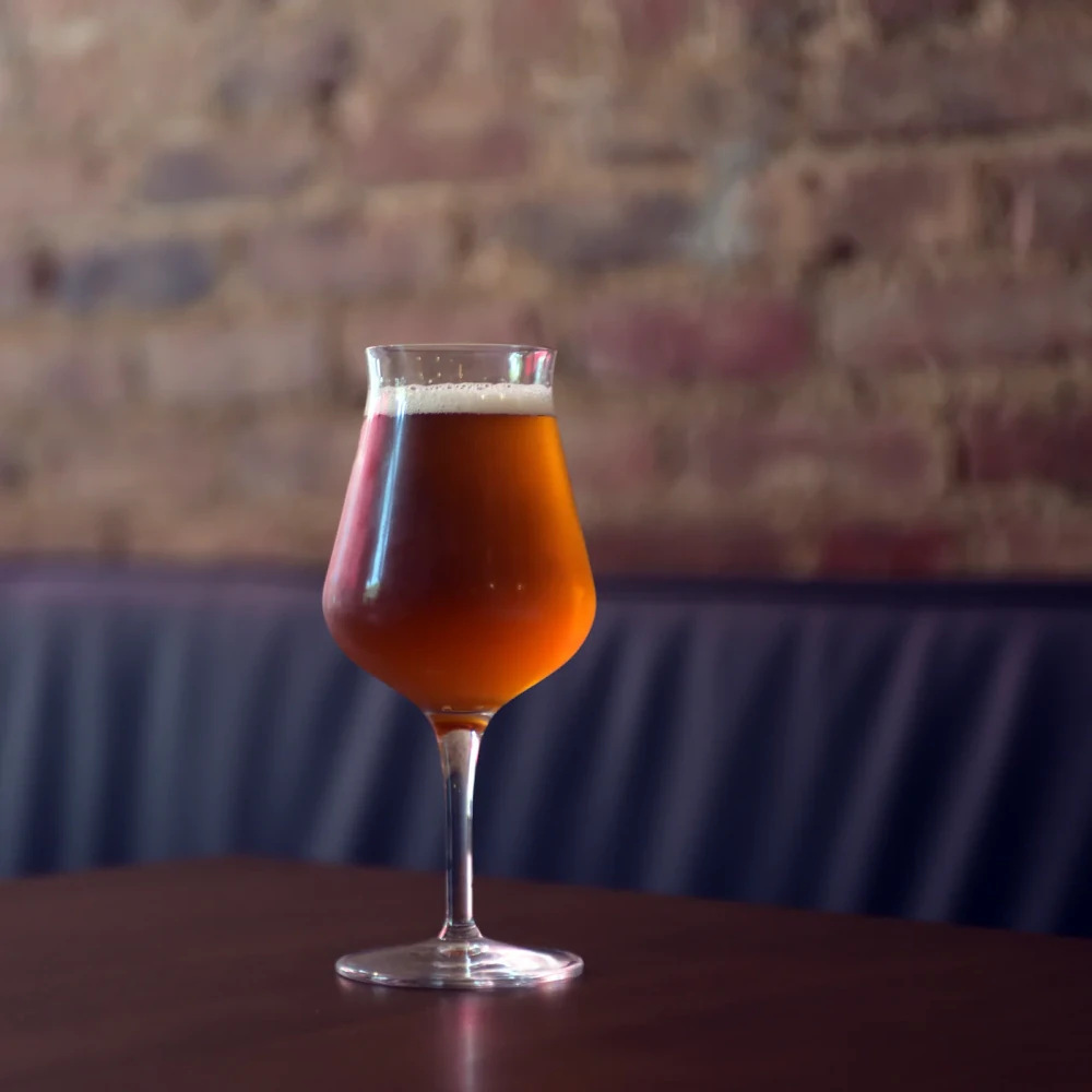 BIRRATEQUE – degustační sklenice na pivo Beer Tester 42 cl (na stopce)