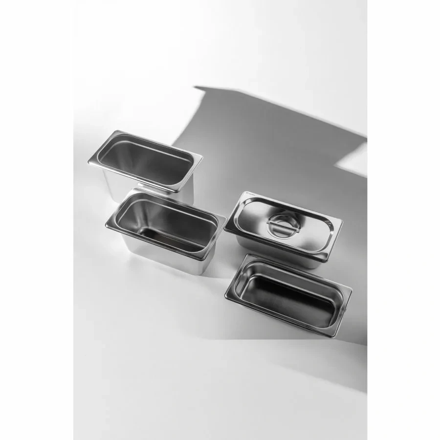 Nerezové víko GN 1/3 – 18/10, 32,5 × 17,6 cm, tl. 0,55 mm (EN 631)