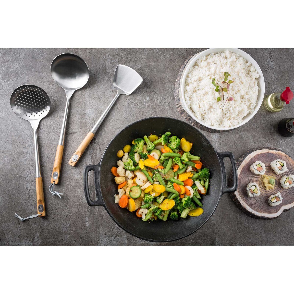 Tablecraft 30116 – litinový wok s úchyty, pr. 35,5 cm