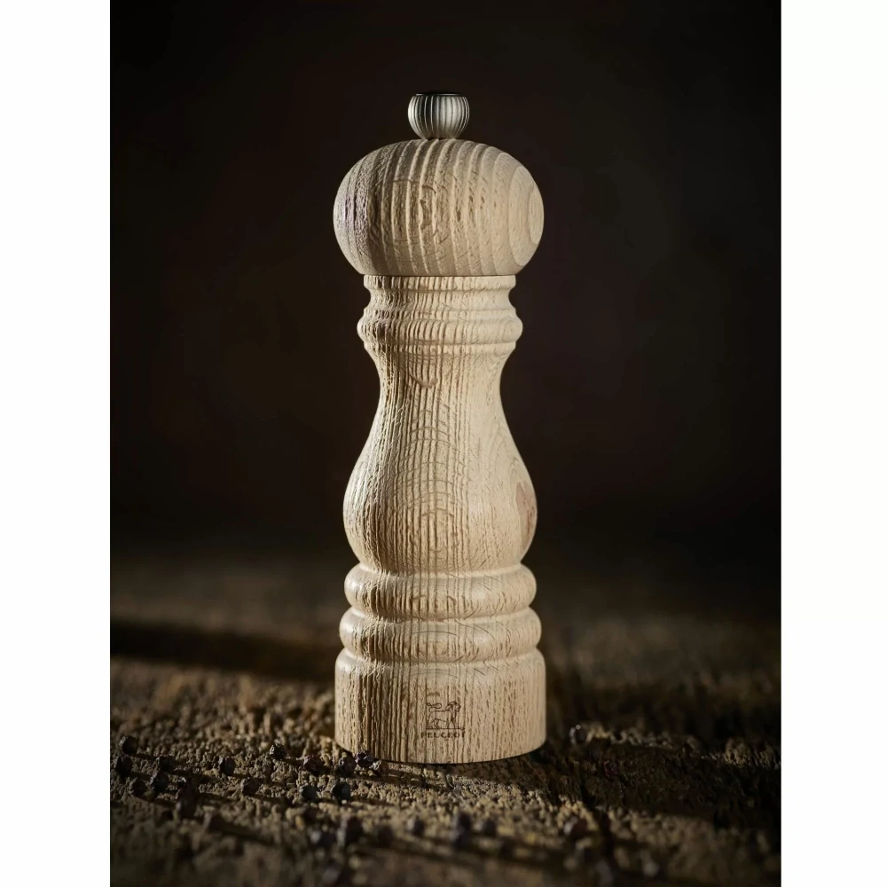 Peugeot Paris Nature ruční mlýnek na pepř 18 cm – dřevo s přírodní texturou, fair-trade pepř (SKU 38106).