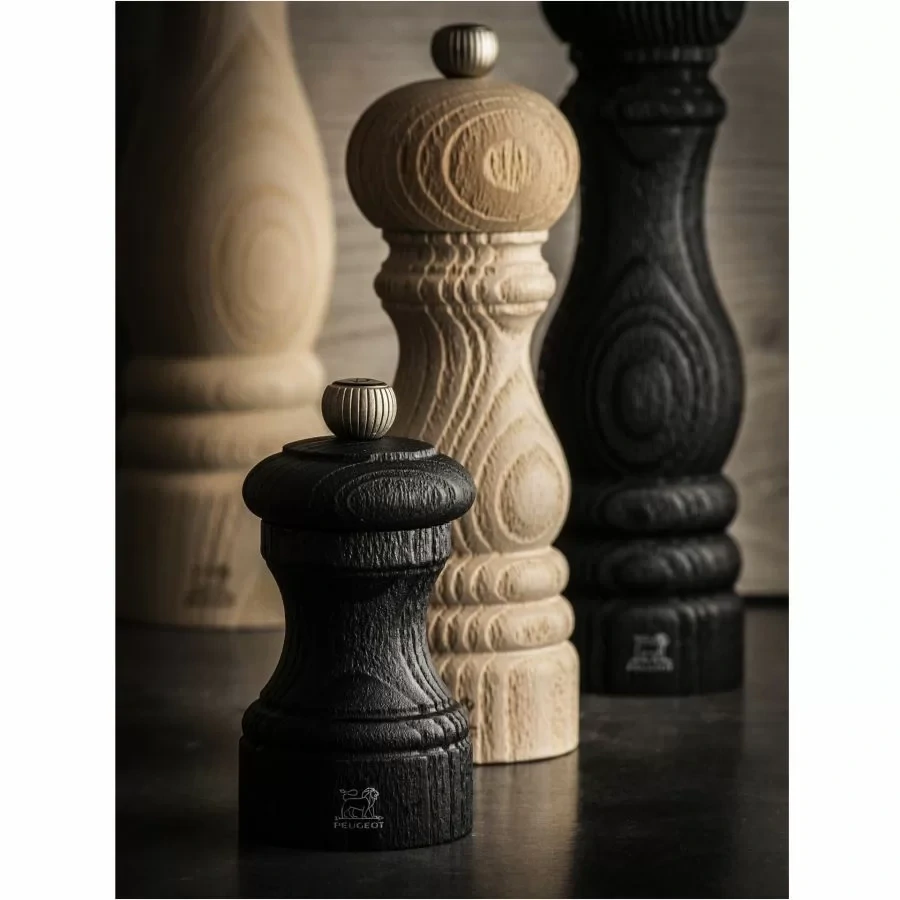 Peugeot Bistro Nature Black ruční mlýnek na pepř 10 cm – upcyklované bukové dřevo (PEFC), černý (SKU 41366).