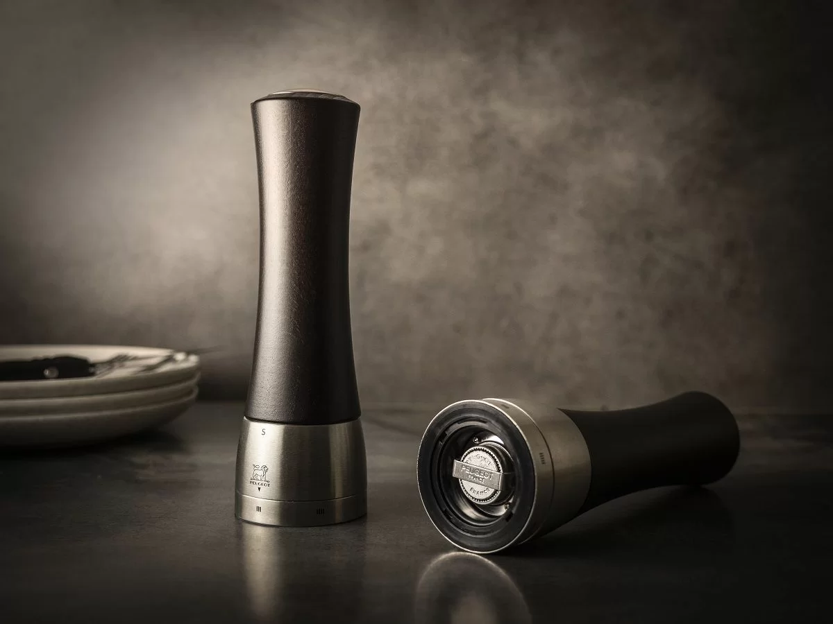 Peugeot Madras Graphite ruční mlýnek na sůl 16 cm – grafitové bukové dřevo, nerezová ocel, u’Select, bez středové osy