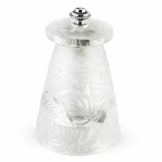 Peugeot Lalique ruční mlýnek na sůl 9 cm – křišťálový design, dekor listů, luxusní art deco provedení
