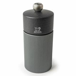 Peugeot Line ruční mlýnek na pepř 12 cm – tmavé bukové dřevo, hliník, skandinávský design, doživotní záruka na mechanismus